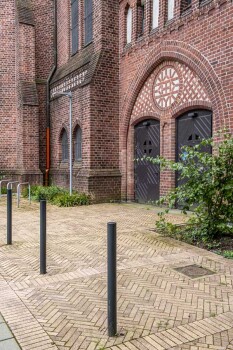 Hamburg Wandsbeck, Kreuzkirche, Brikk Beige-braun, gemasert.